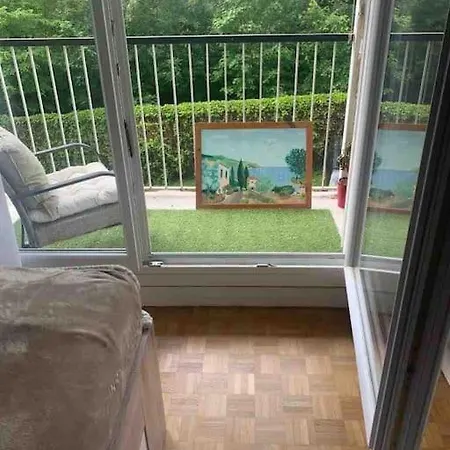 Proche Chateau De Avec Balcon Vu Sur Foret Et Parking Gratuit
