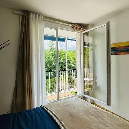 Proche Chateau De Avec Balcon Vu Sur Foret Et Parking Gratuit Apartament *