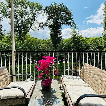 Apartament Proche Chateau De Avec Balcon Vu Sur Foret Et Parking Gratuit *