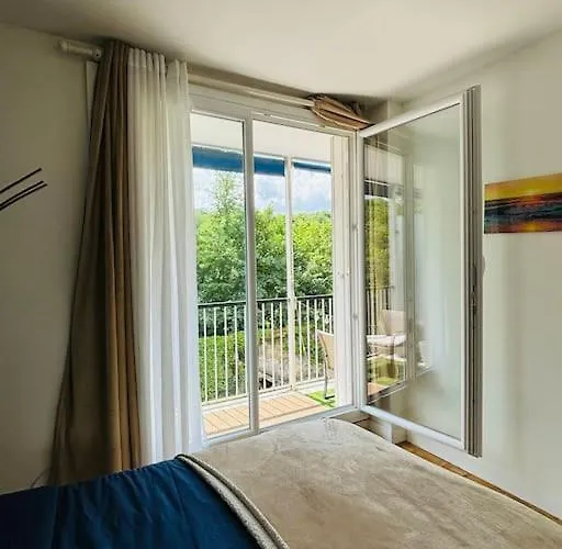 Proche Château De Avec Balcon Vu Sur Forêt Et Parking Gratuit Pour 5 Personnes Maximum Appartement *